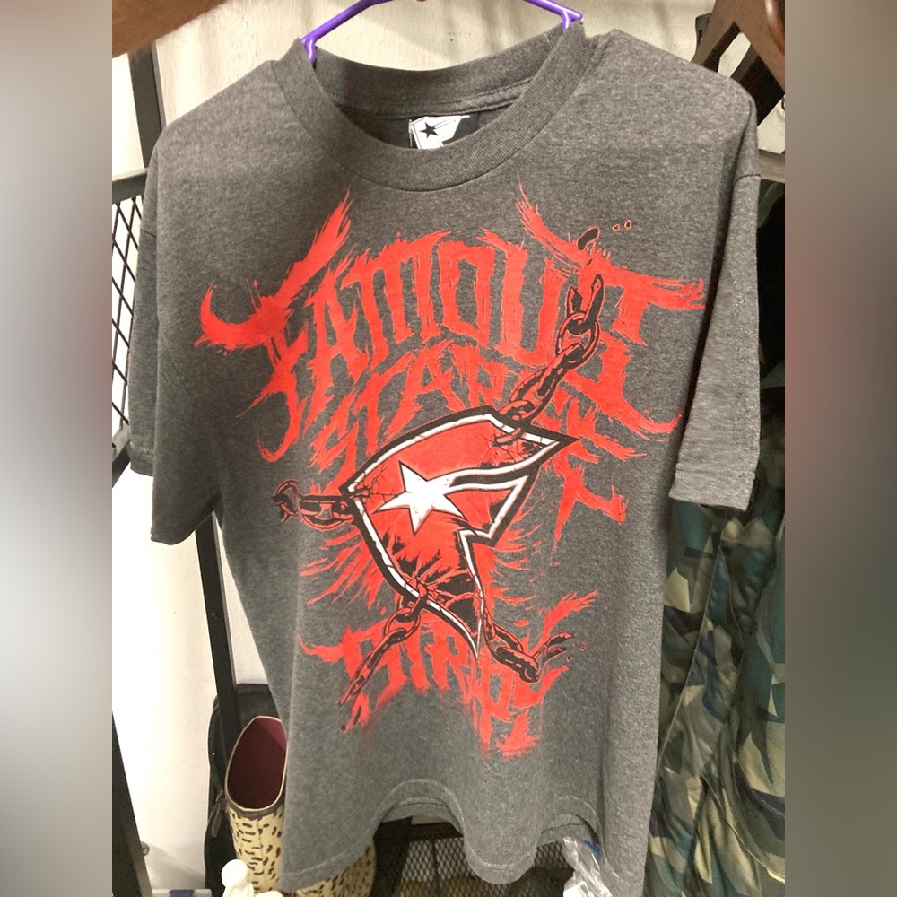 Mens Famous Stars and Straps t shirt, great condition, sz L, Travis Barker brand